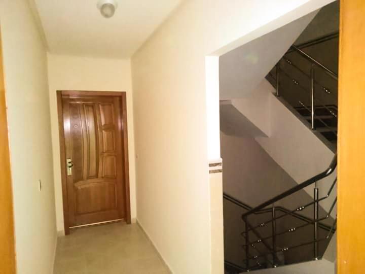 Fantastique Appartement Nouveau Meuble Avec Wifi & Netflix A Proximite Du Marjane Tangier Exterior photo